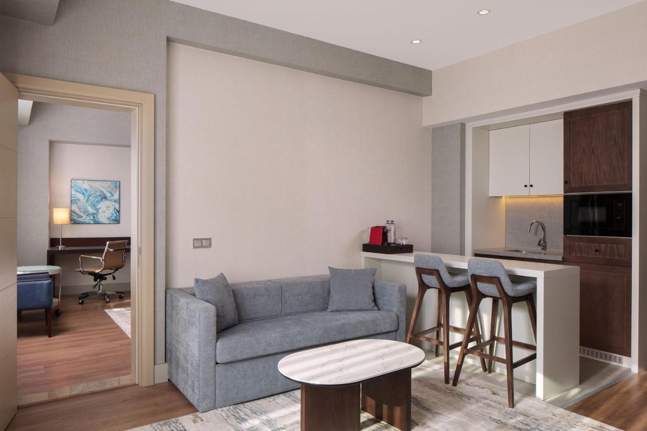 Delta Hotels By Marriott Istanbul West Zewnętrze zdjęcie