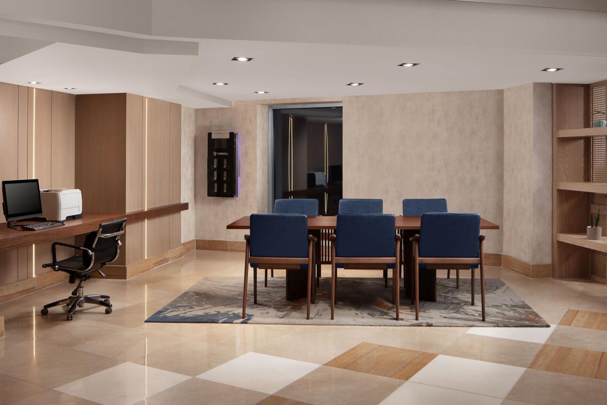 Delta Hotels By Marriott Istanbul West Zewnętrze zdjęcie